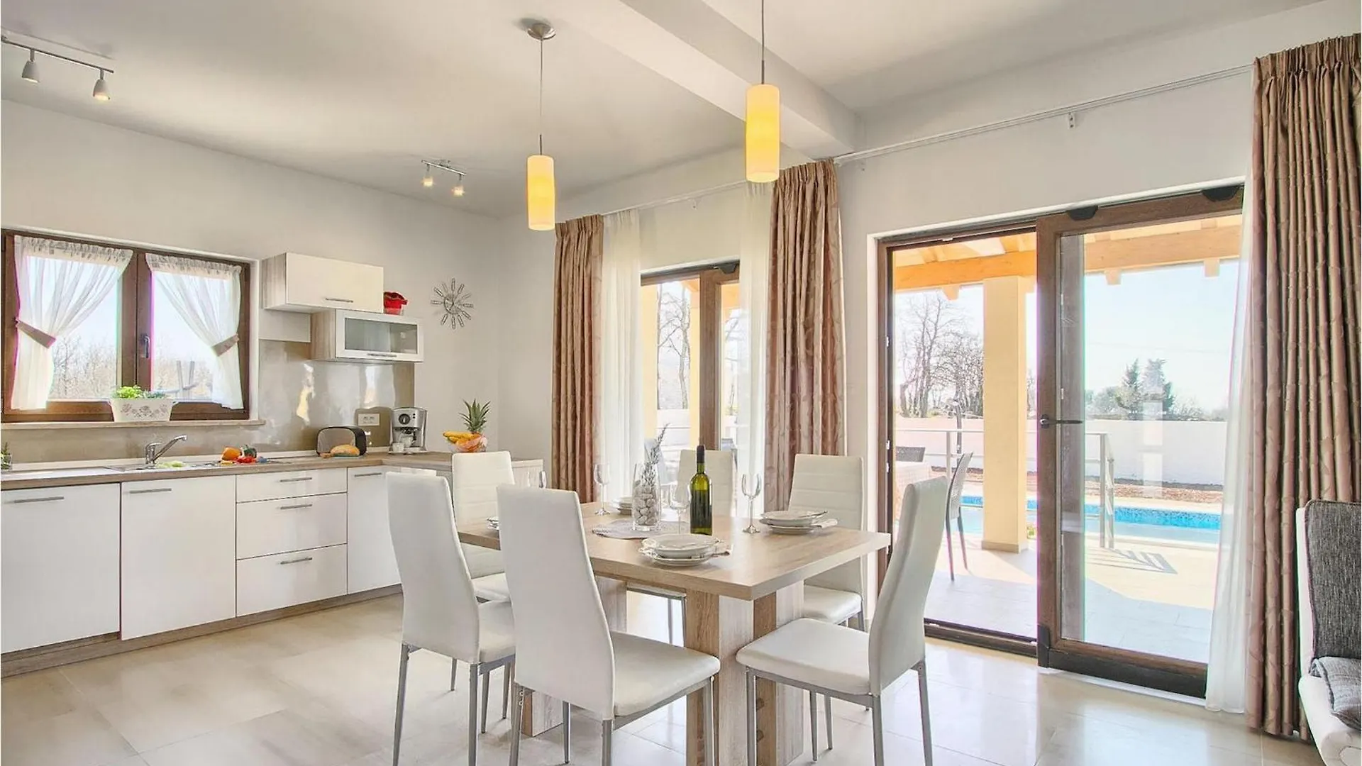 Villa Dija Jursici 0*,